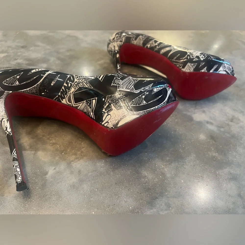 Authentic Christian Louboutin graffiti peep toe platform heels - Picture 1 of 9